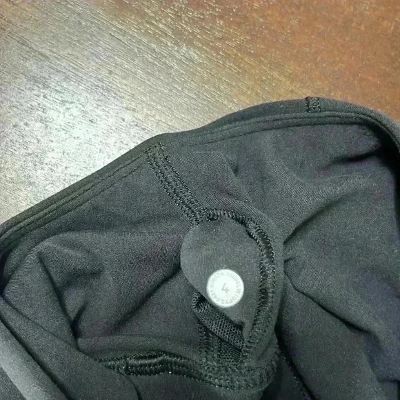 Lululemon Aling high-neck tank top - Picture 8 of 10